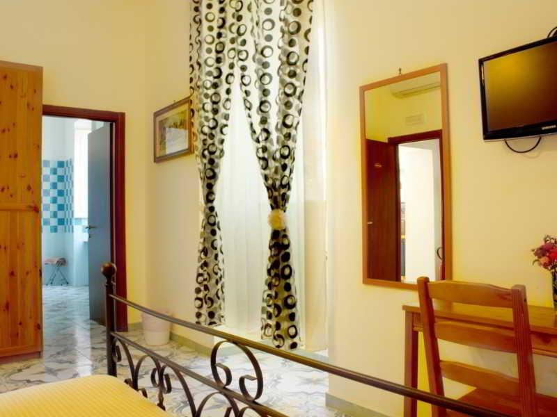 Relais Correale Rooms&garden Couette-café Sorrente