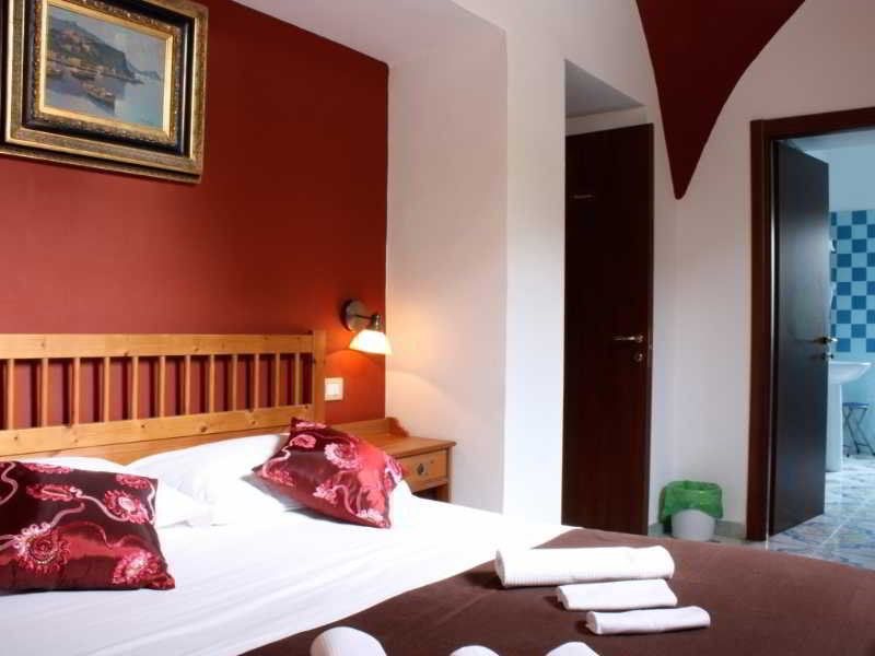 Couette-café Relais Correale Rooms&garden